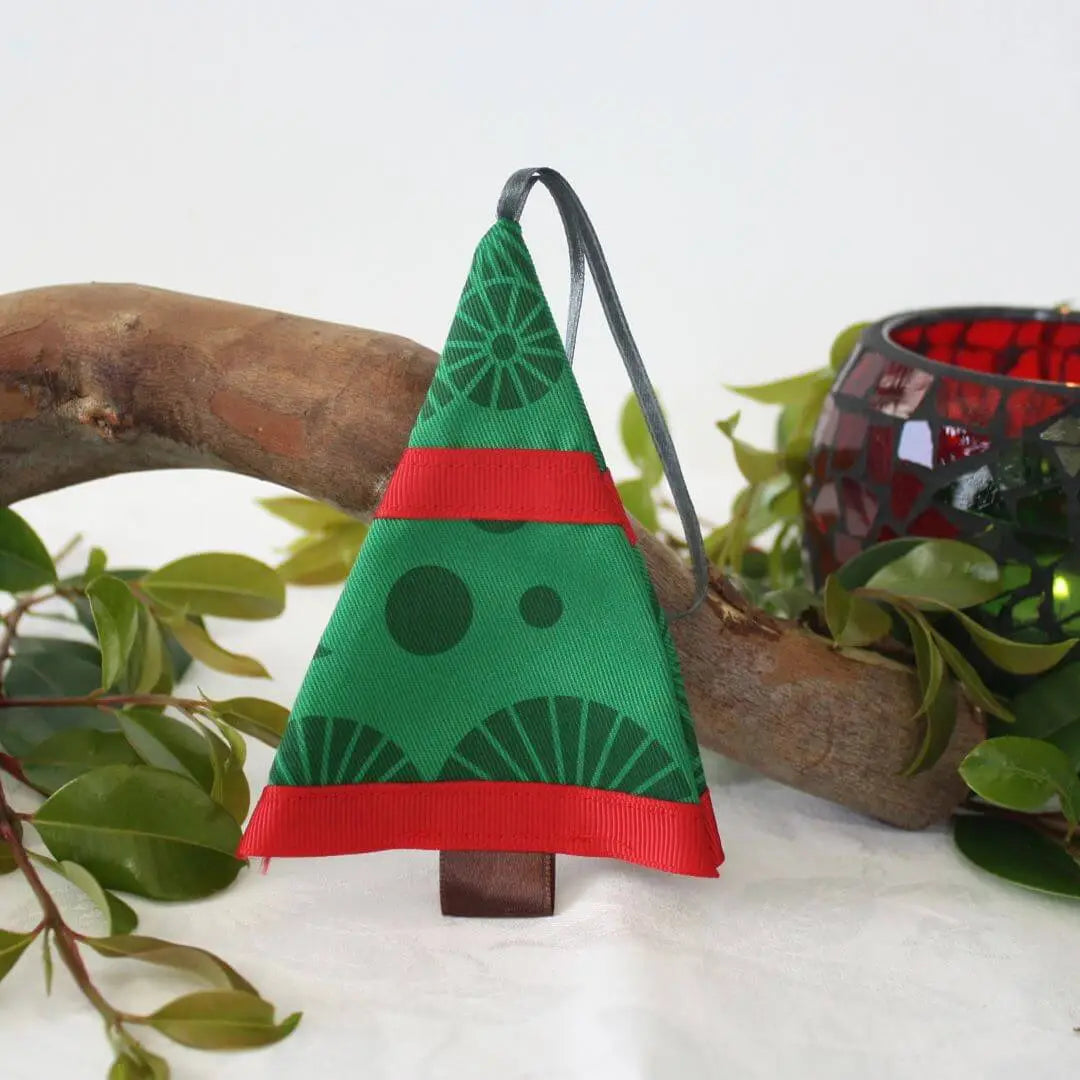Christmas Tree Decorations - Modern Tree
