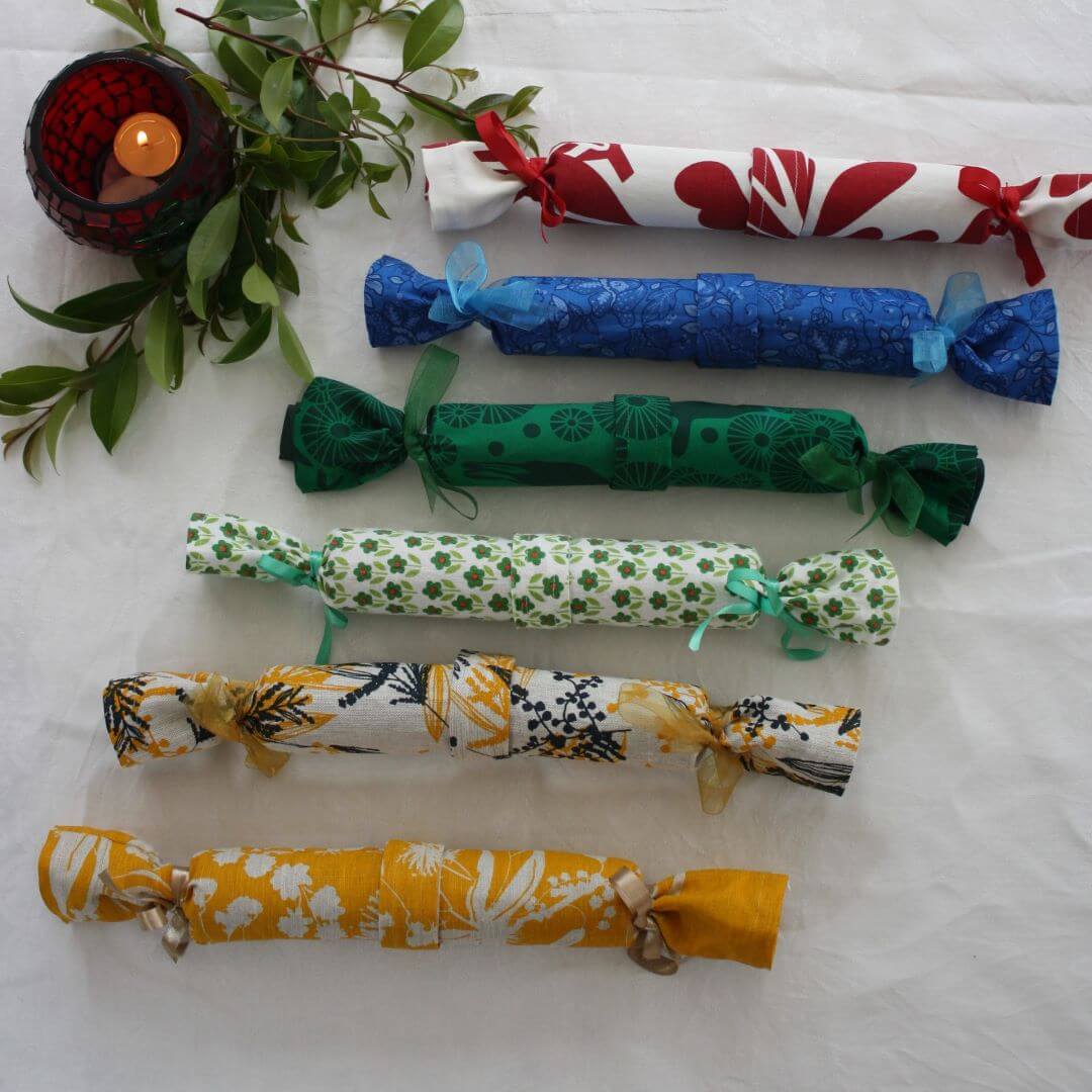 Set of 6 : Re-useable Christmas Crackers (in design of your choice)