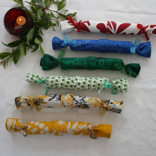 Set of 8 : Re-useable Christmas Crackers (in design of your choice)