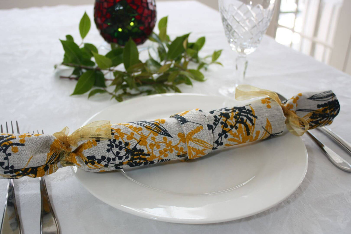 Set of 4 : Re-useable Christmas Crackers (in design of your choice)